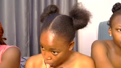 Snapshot of ashrine_ chatting on June 14, 2026, 4:20 pm ashrine online show from June 14, 2026, 4:20 pm