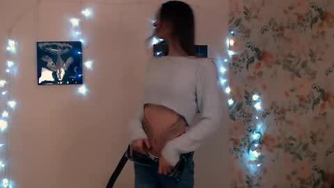 asia_n_ online show from December 2, 2025, 11:37 am