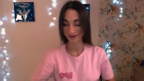 asia_n_ online show from December 4, 2025, 7:28 am