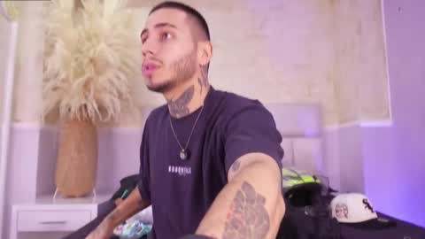 AsiaMiller online show from December 15, 2025, 4:28 am