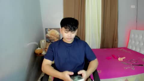 Snapshot of asian_alex21 chatting on February 14, 2026, 11:18 am alex online show from February 14, 2026, 11:18 am