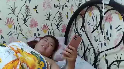 Snapshot of asian_bigboobs20 chatting on May 16, 2026, 12:29 am Asian Bigboobs20 online show from May 16, 2026, 12:29 am