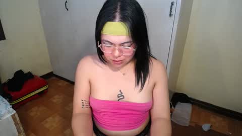Snapshot of asian_bunnyx69 chatting on February 6, 2025, 12:16 pm Asia online show from February 6, 2025, 12:16 pm