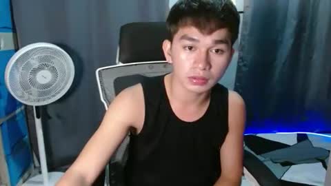 asian_chick931262 online show from October 27, 2025, 2:54 pm