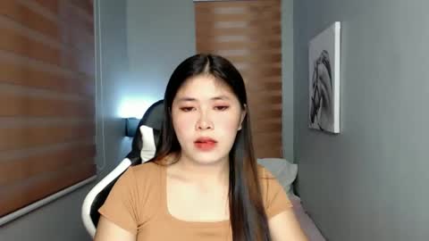 asian_dyn online show from January 21, 2025, 10:19 am