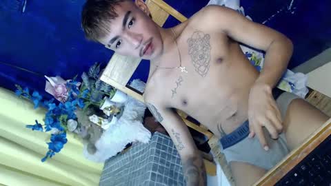 Snapshot of asian_kimxxx chatting on December 12, 2024, 10:13 am don online show from December 12, 2024, 10:13 am