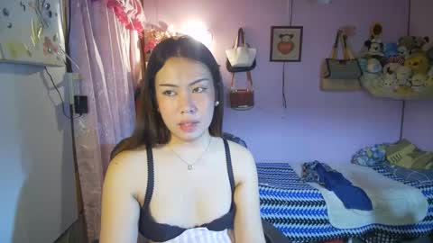 Snapshot of asian_llory chatting on March 7, 2026, 1:35 am asian_llory online show from March 7, 2026, 1:35 am