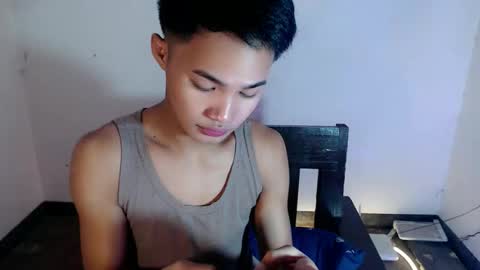 Snapshot of asian_lover05 chatting on March 14, 2026, 1:05 pm asian_lover05 online show from March 14, 2026, 1:05 pm