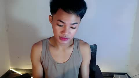 Snapshot of asian_lover05 chatting on March 16, 2026, 4:55 pm asian_lover05 online show from March 16, 2026, 4:55 pm