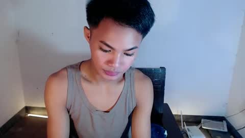 Snapshot of asian_lover05 chatting on March 17, 2026, 3:48 pm asian_lover05 online show from March 17, 2026, 3:48 pm