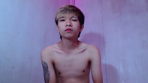 Snapshot of asian_macky chatting on April 22, 2026, 1:23 pm asian_macky online show from April 22, 2026, 1:23 pm