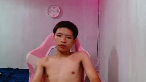 Snapshot of asian_macky chatting on May 9, 2026, 1:49 pm asian_macky online show from May 9, 2026, 1:49 pm