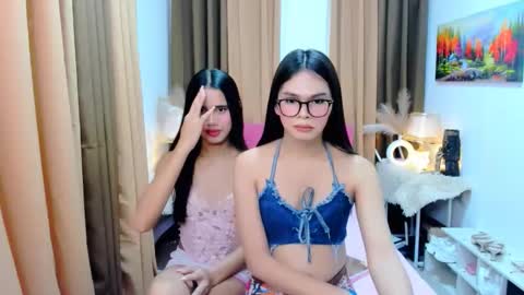 mooreen online show from October 20, 2025, 9:54 am