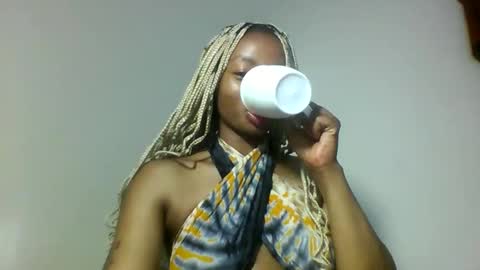 Asia online show from December 21, 2025, 7:48 am