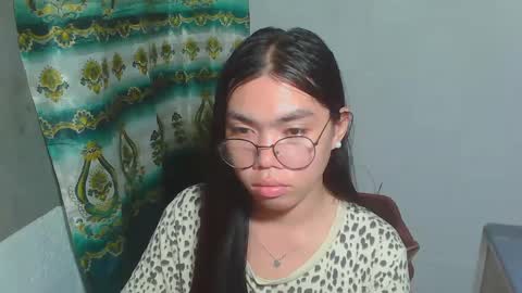 Rhean online show from February 25, 2025, 4:53 pm