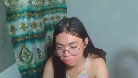 Rhean online show from March 7, 2025, 8:22 pm