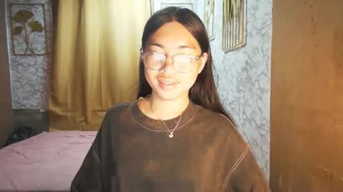 Rhean online show from September 14, 2025, 11:26 pm