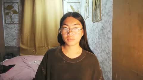 Rhean online show from September 16, 2025, 11:44 am