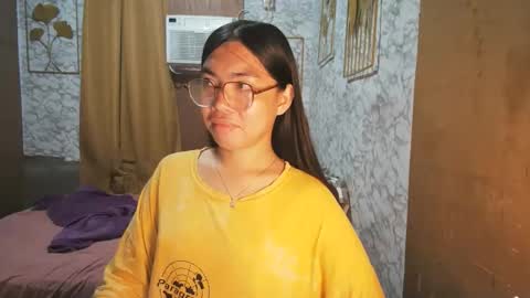 Rhean online show from September 21, 2025, 11:50 pm