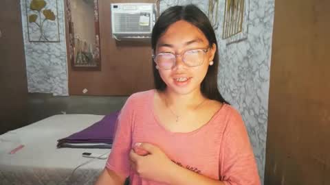 Rhean online show from October 11, 2025, 11:36 pm