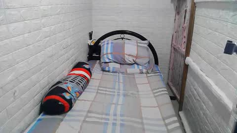 Trixie online show from October 17, 2025, 6:10 pm