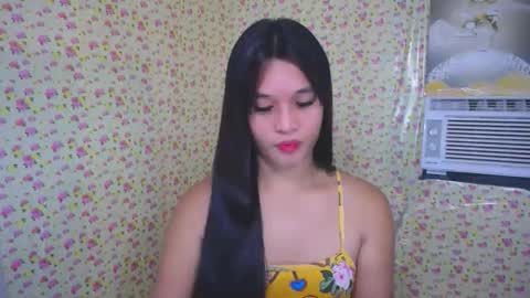 Yan online show from October 20, 2025, 12:49 pm