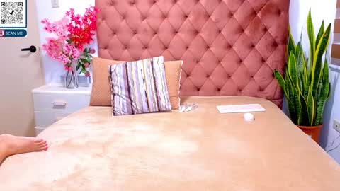 Dhimple online show from September 26, 2025, 5:44 am