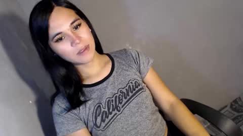 asianblk_barbiedoll online show from November 19, 2025, 3:56 pm