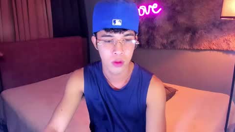 asiancum_peter online show from October 26, 2025, 3:01 am
