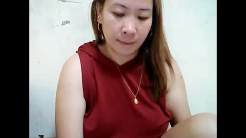 Snapshot of asiancutie143 chatting on May 5, 2026, 10:40 pm asiancutie143 online show from May 5, 2026, 10:40 pm