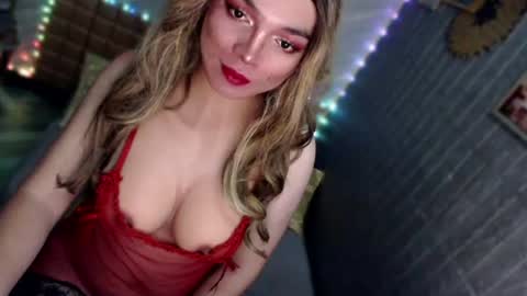Snapshot of asiandollxxx4u chatting on July 17, 2026, 10:00 am BELLA NOTCH online show from July 17, 2026, 10:00 am
