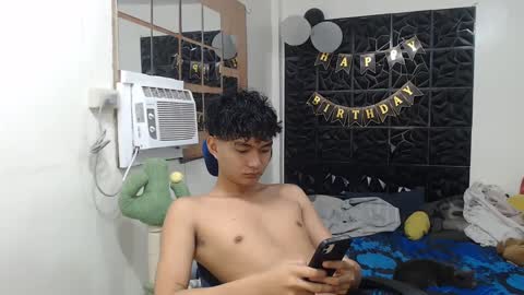 Snapshot of asianhottie05 chatting on March 10, 2025, 10:48 am asianhottie05 online show from March 10, 2025, 10:48 am