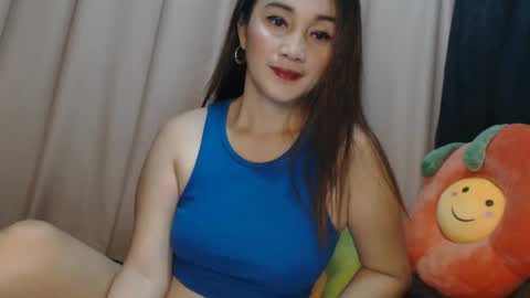 Snapshot of asianhottyxxx chatting on March 7, 2025, 10:32 pm Cristie online show from March 7, 2025, 10:32 pm
