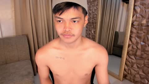 Snapshot of asianhugescott chatting on February 5, 2025, 4:27 am VICTORIA SCOTT online show from February 5, 2025, 4:27 am