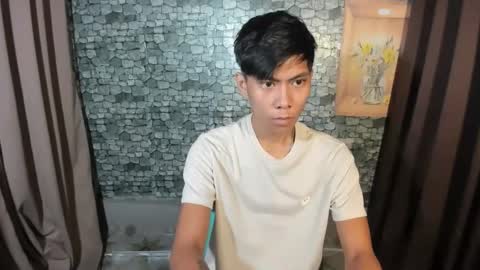 Snapshot of asianplayboyx chatting on September 22, 2025, 5:59 pm mark online show from September 22, 2025, 5:59 pm