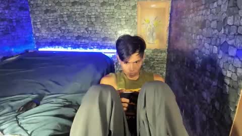 mark online show from April 22, 2026, 7:04 pm