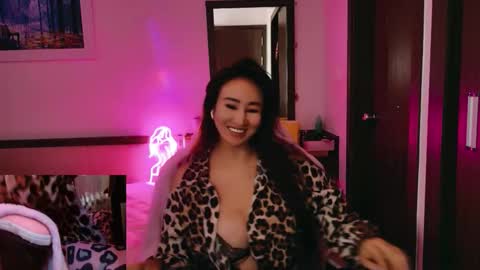 Rose   Mingna online show from December 19, 2025, 3:02 am