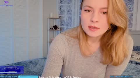 Snapshot of asiri_ocean chatting on December 2, 2025, 5:30 pm Asiri pronounced Ah-siri Please no nicknames 3 online show from December 2, 2025, 5:30 pm