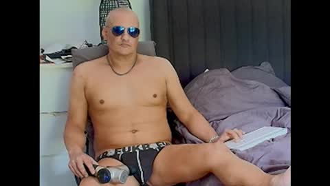 Snapshot of askil8802 chatting on December 1, 2025, 2:49 am askil8802 online show from December 1, 2025, 2:49 am