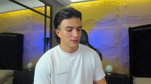 Snapshot of aslanfox_ chatting on January 16, 2026, 4:05 am Aslan online show from January 16, 2026, 4:05 am