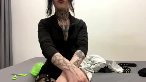 aslaourdi online show from April 5, 2026, 6:05 pm