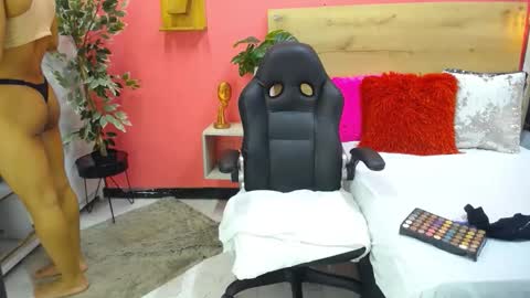ASLY online show from May 12, 2026, 10:34 am