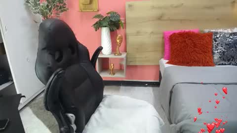 ASLY online show from May 21, 2026, 10:11 am
