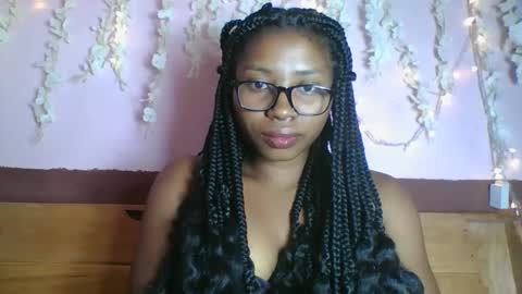 asmiraa online show from May 11, 2026, 7:00 pm