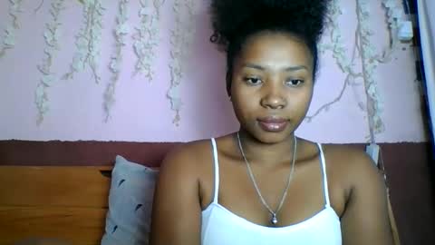 asmiraa online show from May 30, 2026, 11:40 am