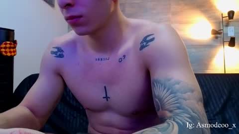 Snapshot of asmodeo_cox chatting on January 17, 2026, 10:13 pm Asmodeo - online show from January 17, 2026, 10:13 pm