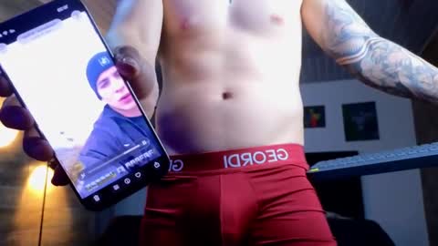 Snapshot of asmodeo_cox chatting on March 28, 2026, 3:39 am Asmodeo - online show from March 28, 2026, 3:39 am