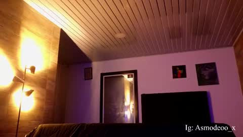 Snapshot of asmodeo_cox chatting on April 15, 2026, 6:20 am Asmodeo - online show from April 15, 2026, 6:20 am