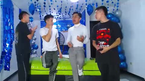 THOMAS AND DAMIAND online show from February 8, 2025, 12:17 am