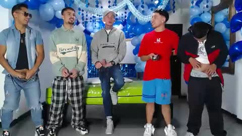 THOMAS AND DAMIAND online show from March 12, 2025, 12:20 am